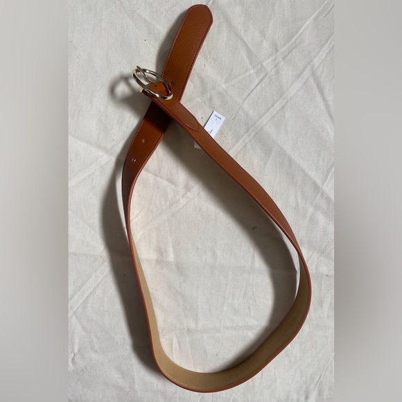 Talbots Accessories - NWT Talbots Classic Brown Leather Belt with Gold Hardware